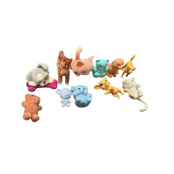 Large Lot of Mini Minature Pets Doll Accessories - Picture 10 of 10